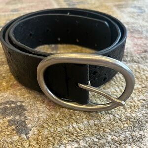 90’s Fossil Black Embossed Leather Belt with Silver-Tone Oval Buckle.Size M.